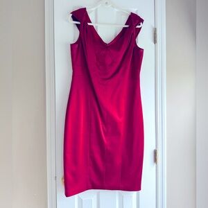 Elegant Red Sleeveless Dress
